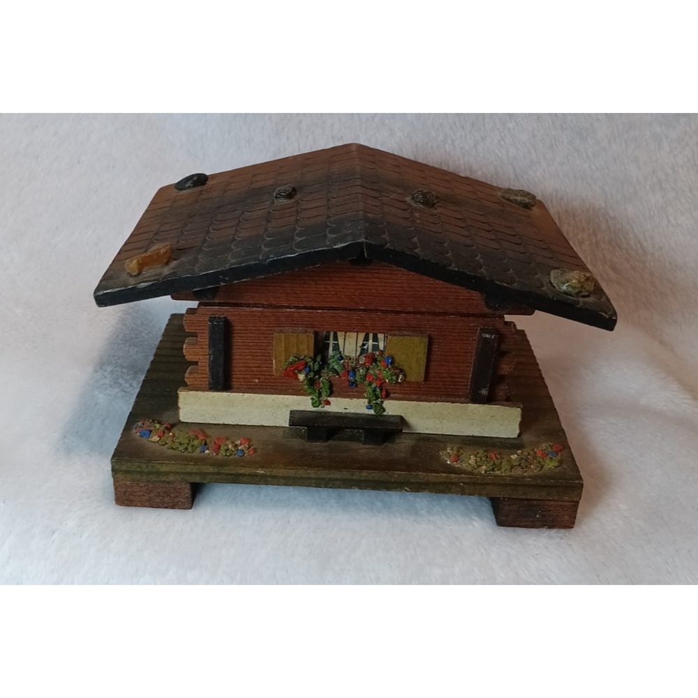 Vintage Montreux Swiss Musical Wooden Music Box Holiday Sound Collectible Décor - Picture 1 of 6